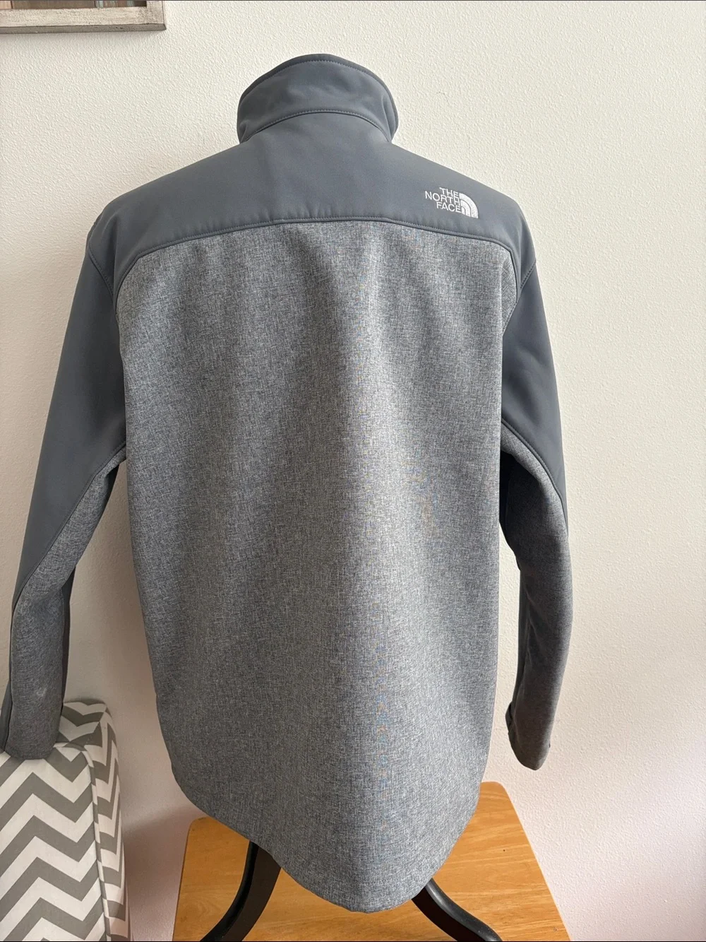 The North Face Men's Two-Tone Gray Softshell Jacket Size XL